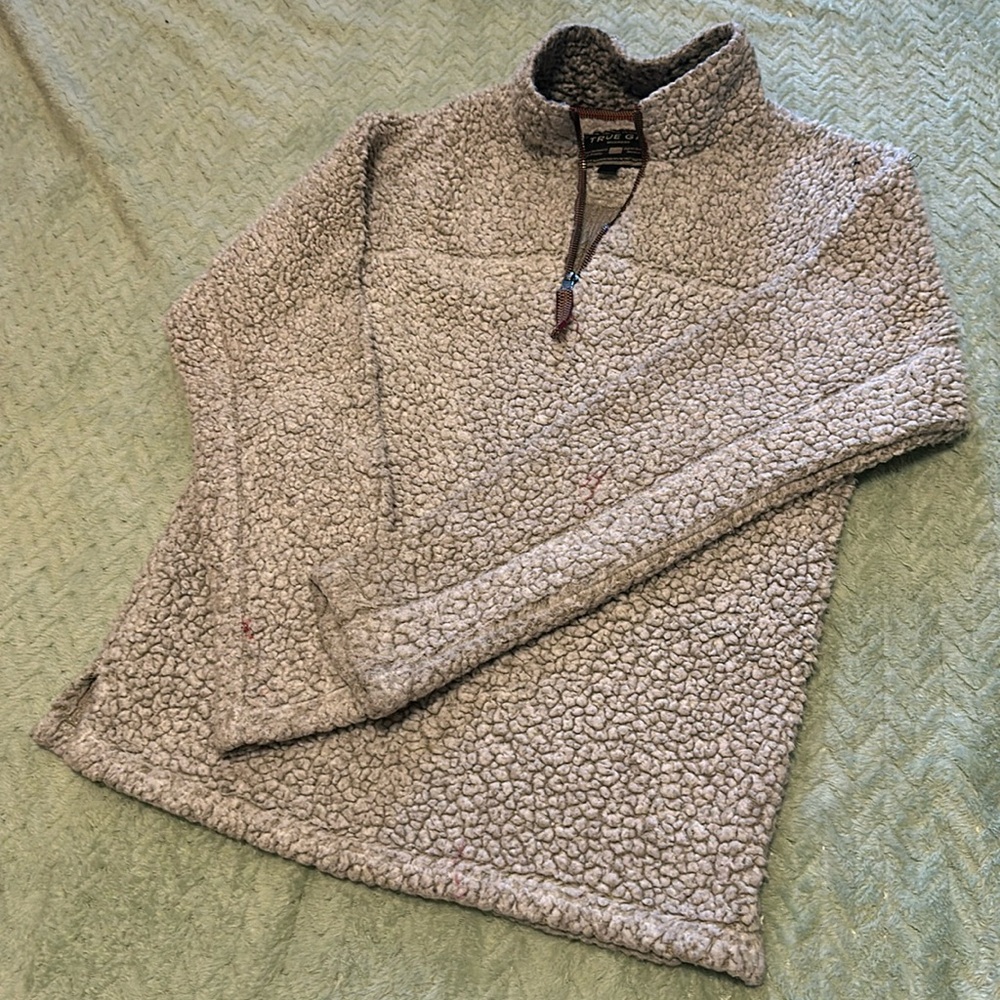 Men’s size XS True Grit Sherpa pullover